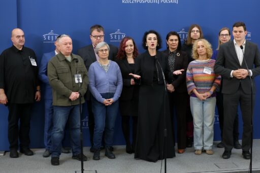 Ustawa antypolexitowa wciąż czeka. Polska 2050 i&nbsp;obywatele apelują o&nbsp;działanie